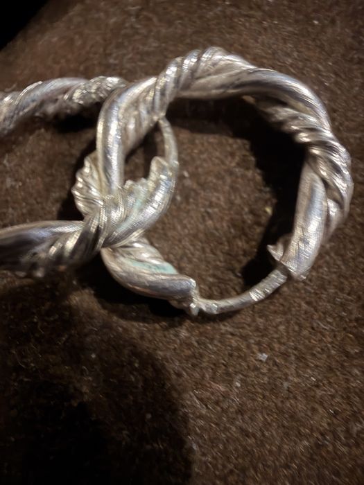 Brincos argolas em prata trabalhadas