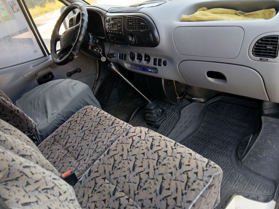 Форд транзит 2.5 Турбодизель.  2000року