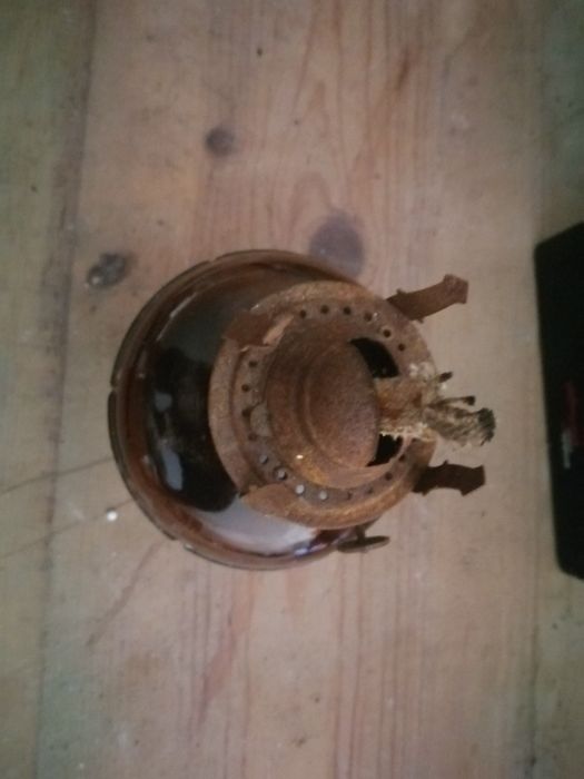 Candeeiro a petróleo antigo