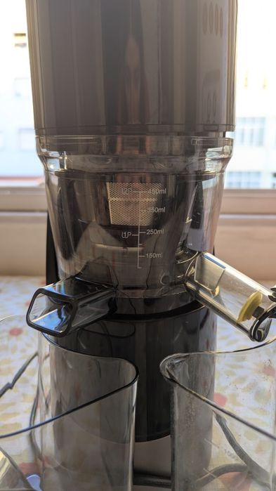Máquina de sumo - Slow Juicer
