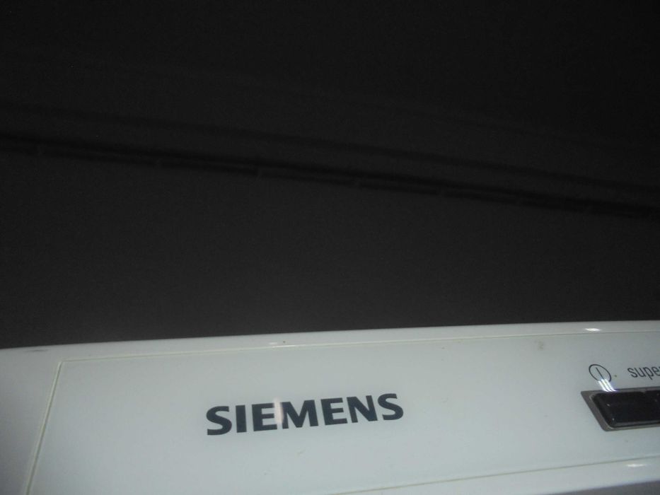 Frigorifico - SIEMENS / Bom estado / Com garantia