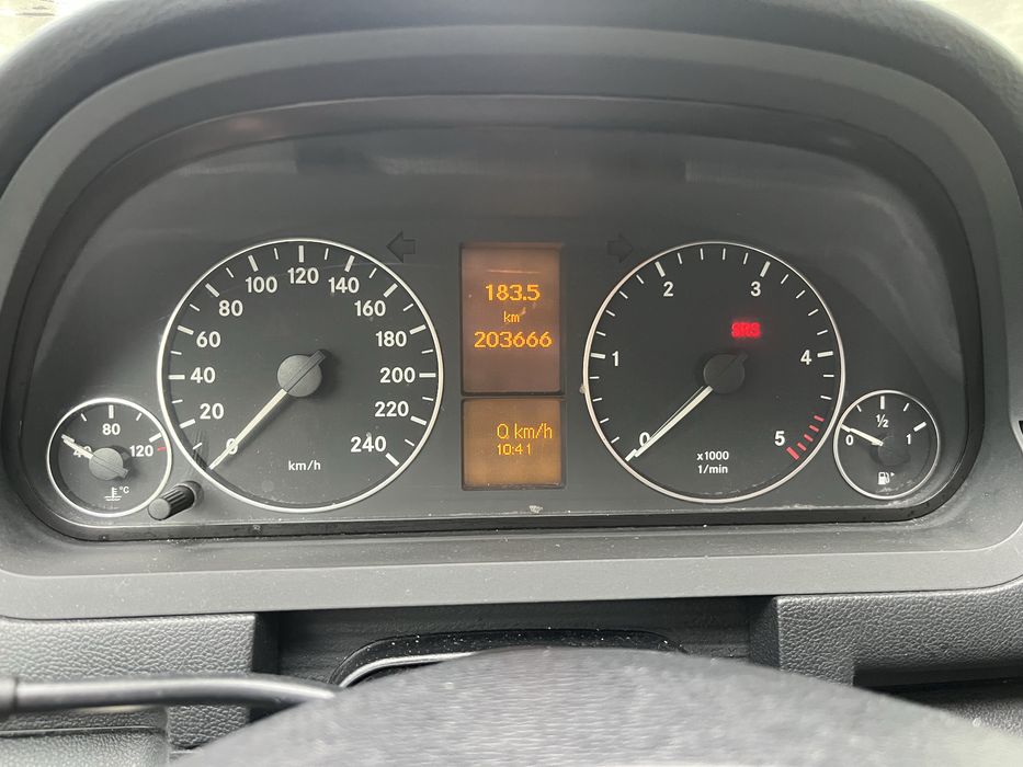 Carro Mercedes Benz A180