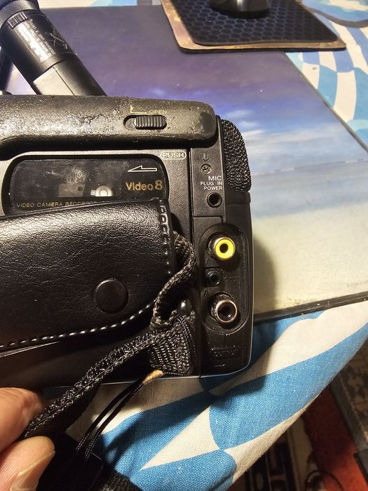 Câmara de vídeo 8 Sony Handycam