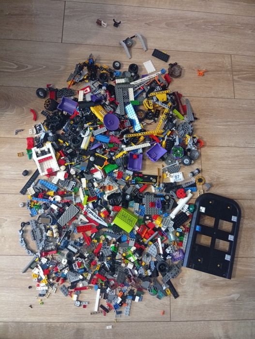 Sprzedam klocki LEGO 2,2kg