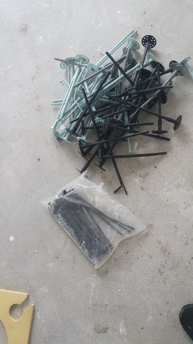 Kołki dyble do styropianu 49szt