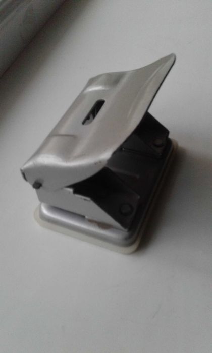 Дырокол для бумаги металлический винтаж советский 1988 г. ГОСТ