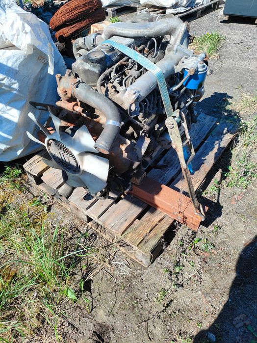 Silnik ze skrzynią biegów Mitsubishi Canter FE444 3,3 diesel 4D31T
