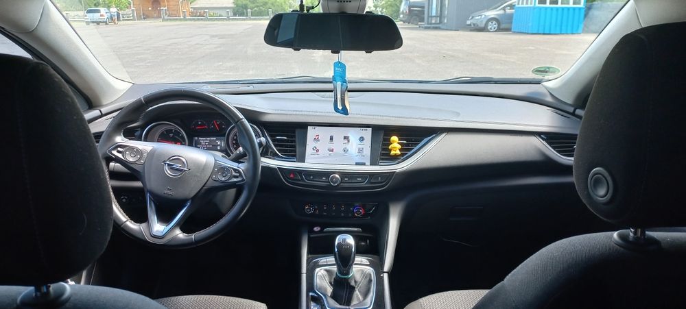 продаю opel insignia