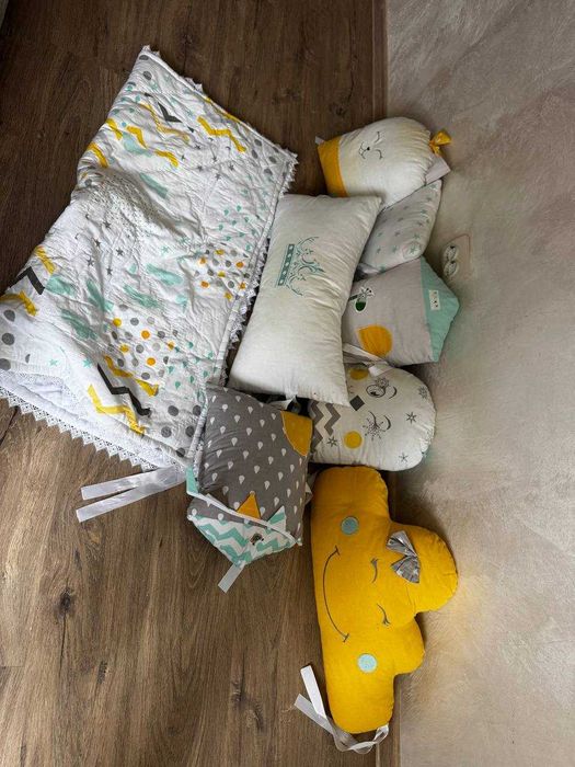 Ліжечко Верес ЛД15 у гарному стані + подарунки