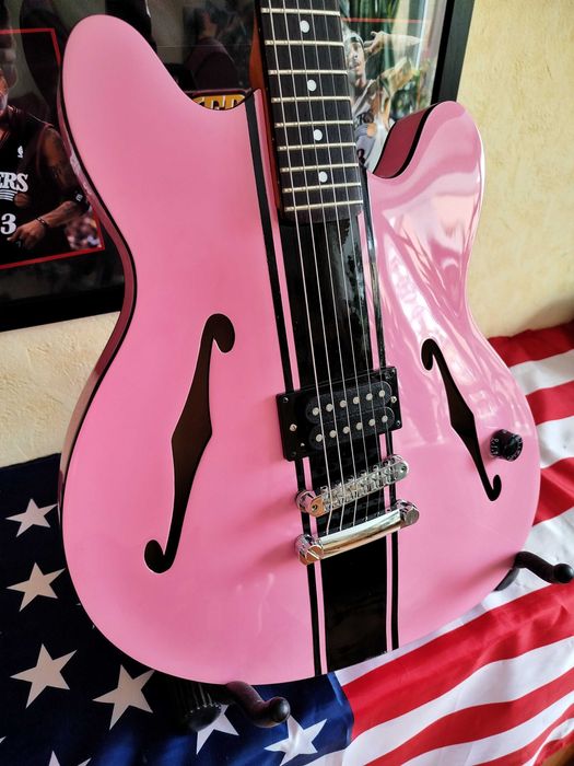 Fender Tom DeLonge Starcaster
