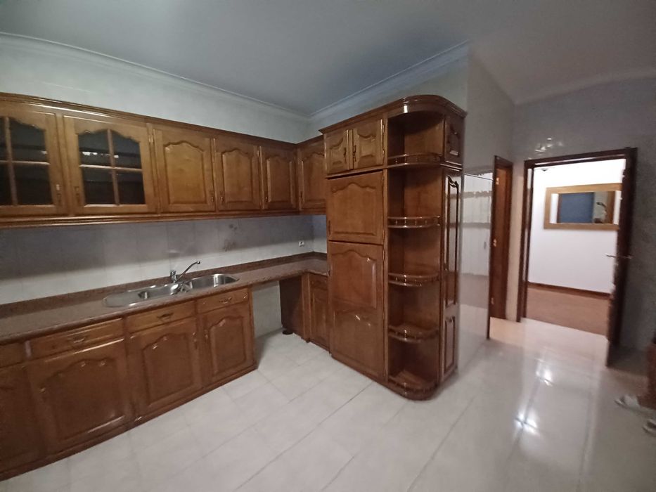 Aluga apartamento T3 perto do centro de Paredes