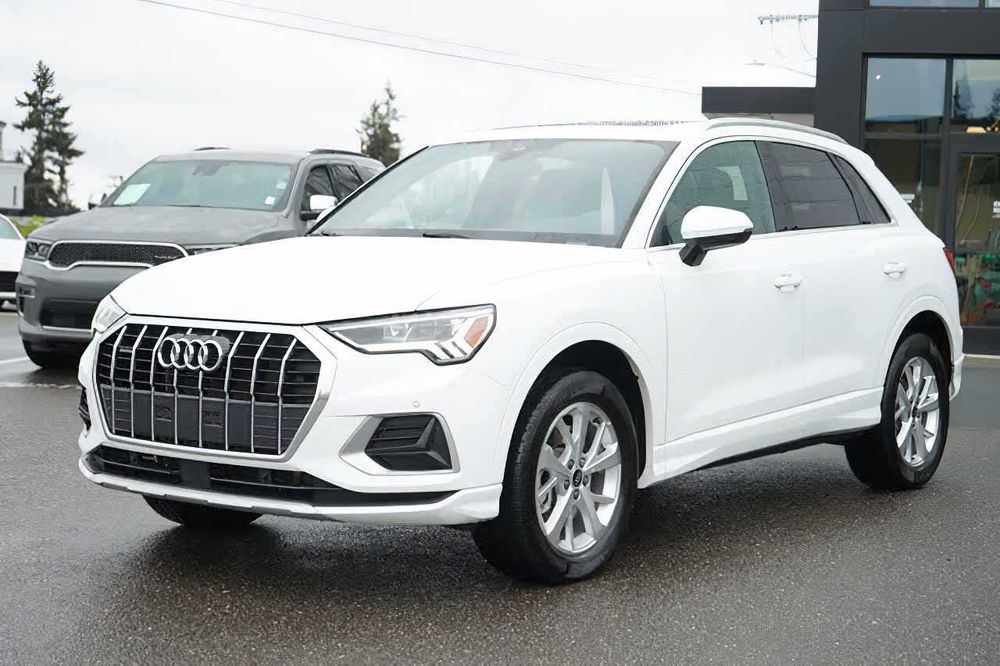 Audi Q3      2022