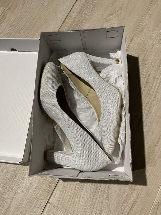 Sprzedam buty Brilu r38