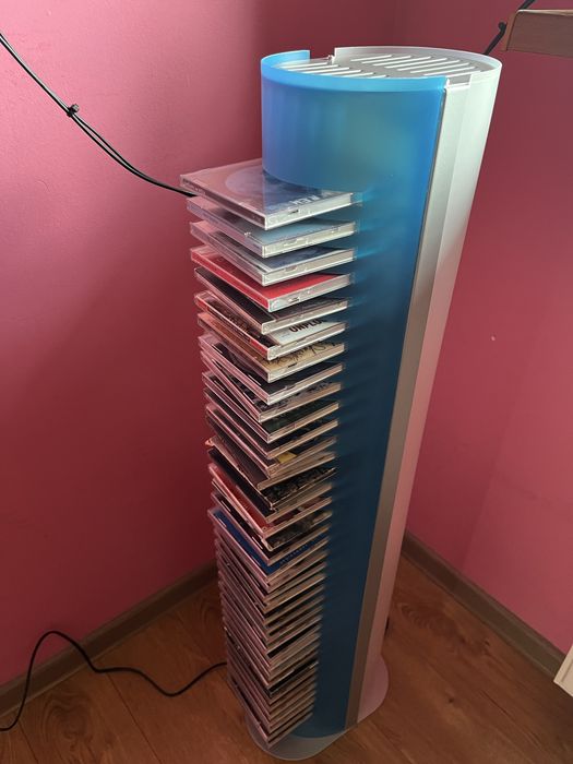Podświetlany stojak na 39 płyt CD nowy