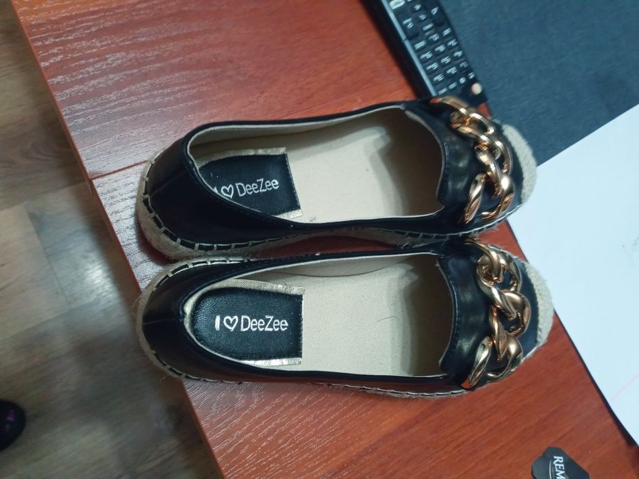 Espadryle 36 czarno zlote wsuwane