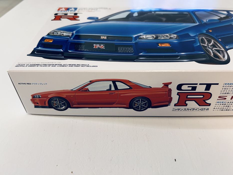 Samochód Nissan Skyline GT-R V.spec model do sklejenia Tamiya 24210
