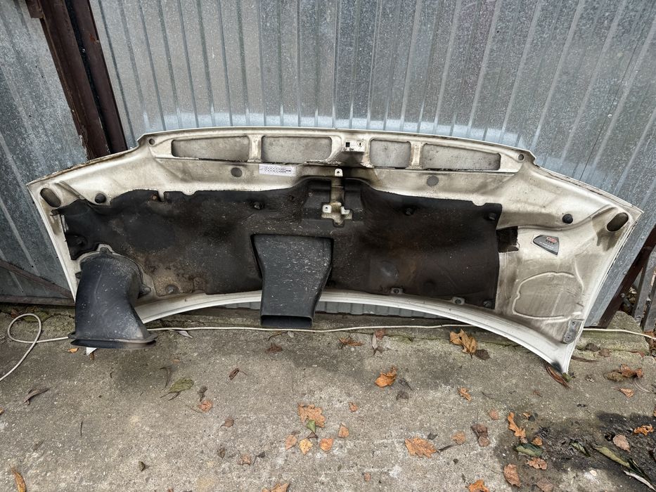 Volkswagen Transporter T4 maska kompletna bez rdzy