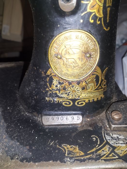 Колекційна Швейна машинкаNAUMANN