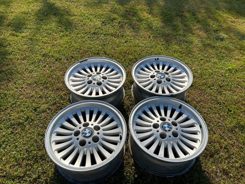 BMW E39 – Oryginalne felgi 16” 5x120, komplet