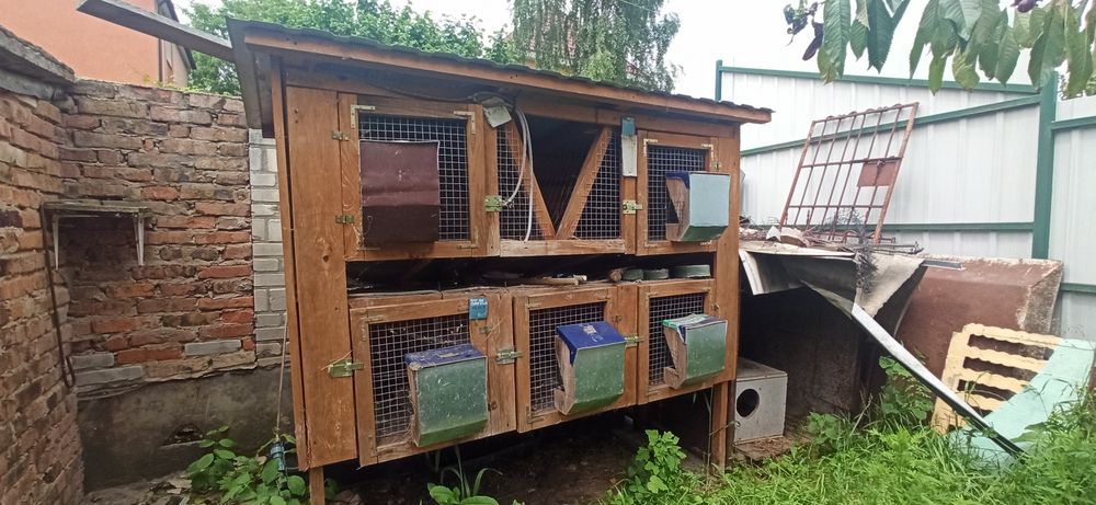 Автономна клітка для кролів на 5 відділень з поїлками та кормушками