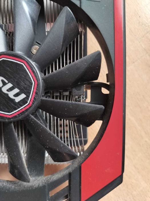 Placa gráfica MSI GeForce GTX 750 Ti Twin Frozr OC Edition