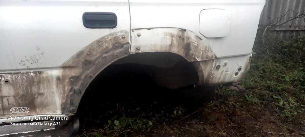 Кузов toyota land cruiser 90 двері крила капот