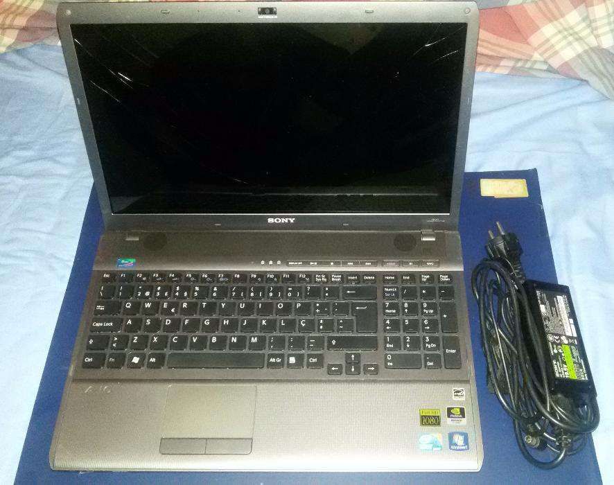 Sony Vaio F Series VPC-F13S8E/B p/ Peças64552453625986120