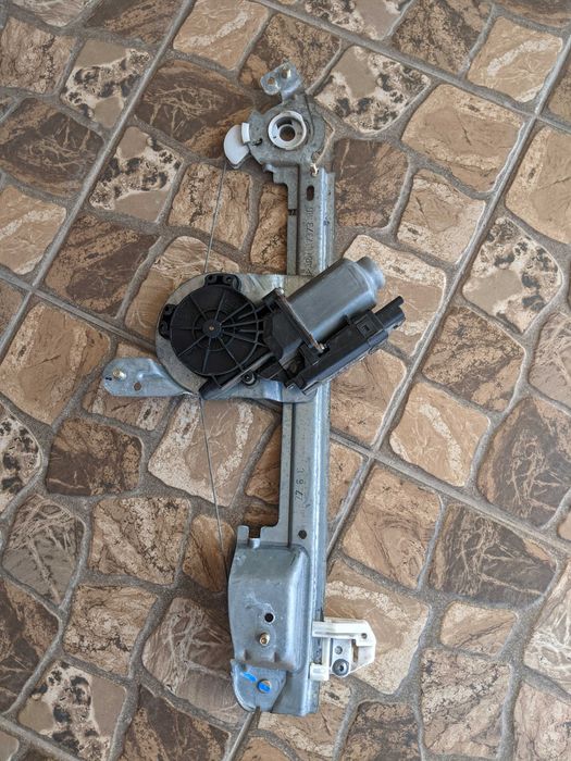 Продам склоочисників Сценік2