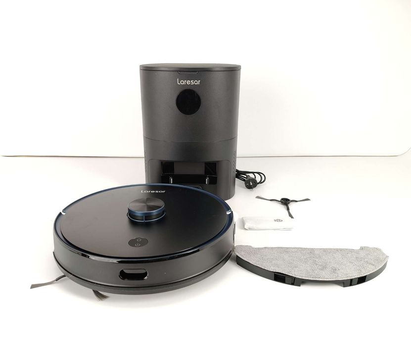 Robot sprzątający Laresar L6 Pro czarny oraz stacja