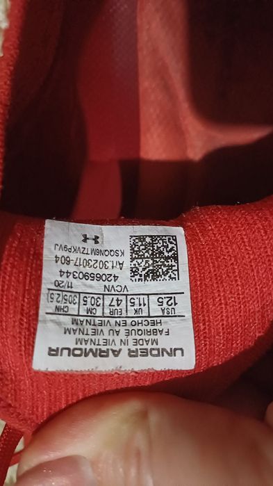 Кросівки Under Armour Hovr Phantom 2-Red