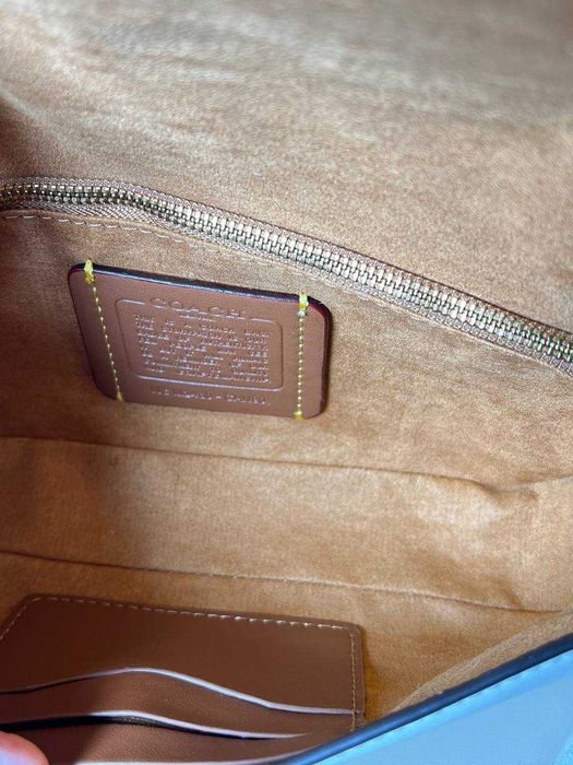 Сумка Coach Brook Flap біла