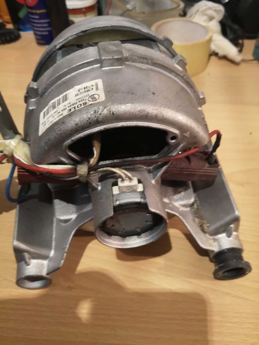 silnik whirlpool AWG 334-800