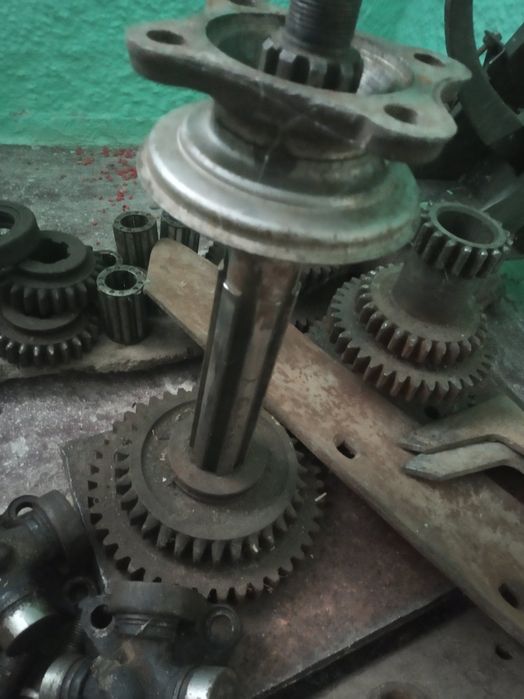 Шестерні до коробки ГАЗ-52