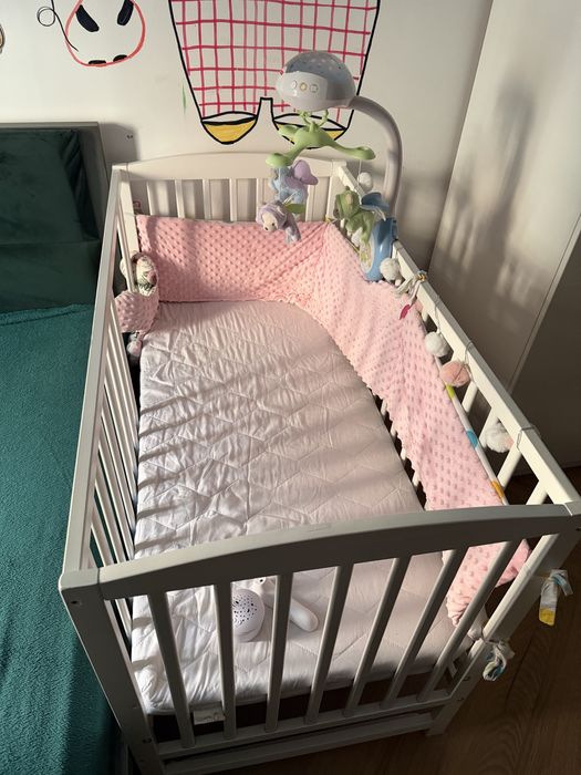 Lozeczko dzieciece z materacem