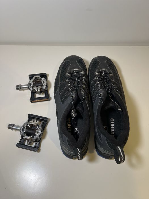 Sapatilhas 44 e Pedais Shimano