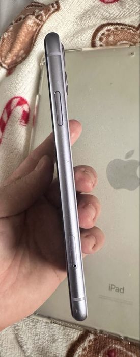 Продам Iphone 11 64Gb