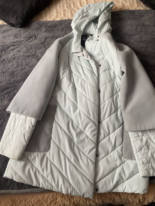 Весняне  пальто з кашеміровими рукавами