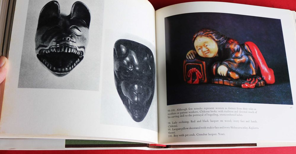 NETSUKE a Guide for Collectors, obra de referência (Reserva JC)