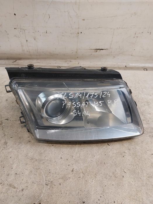 Lampa Prawa Przednia Reflektor Prawy Przedni Xenon  Vw Passat B5