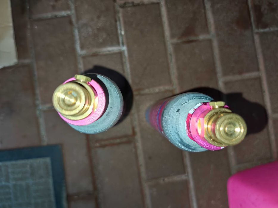 2x Pusta butla soda stream różowa/nabój soda stream/cylinder