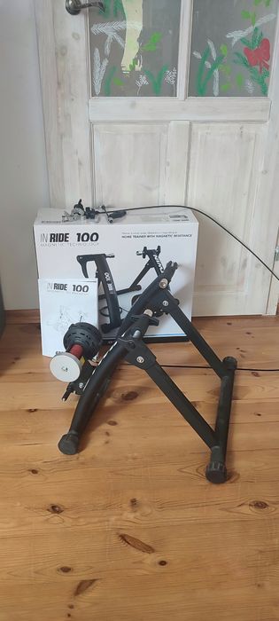 Trenażer b'twin in'ride 100