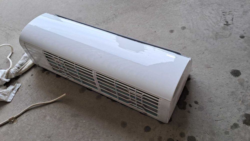 Продам кондиционер midea AG-24N8D0