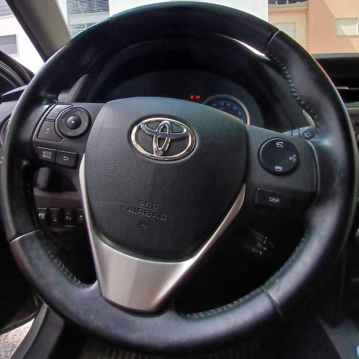 Toyota Auris Touring Sports