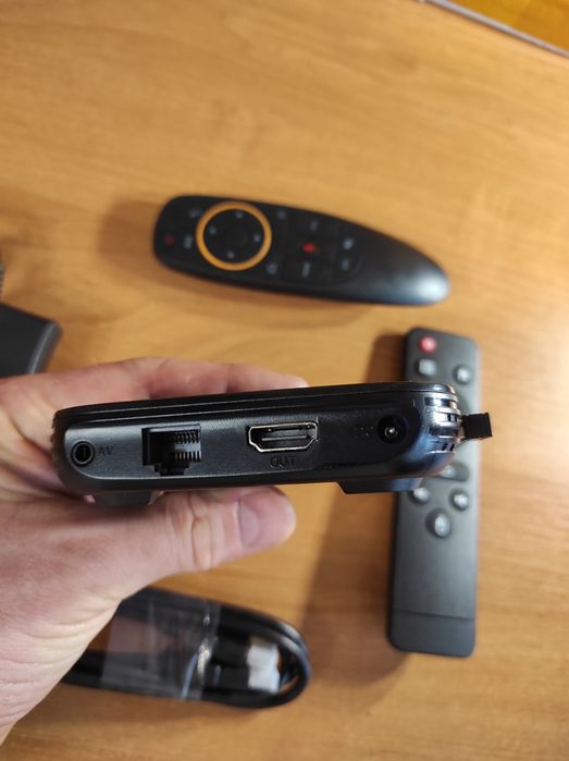 Смарт ТВ приставка VONTAR H618 4/64 TV Box Android 12 "Air Mouse