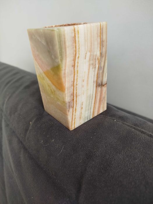 Przybornik na biurko z onyksu pakistanskiego