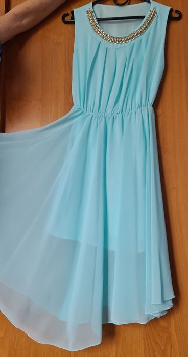 Продаю шифонове плаття блакитного кольору