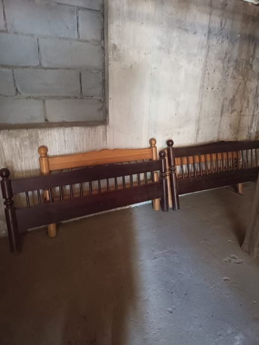 Drewniane zagłówki i zanóżki do łóżka