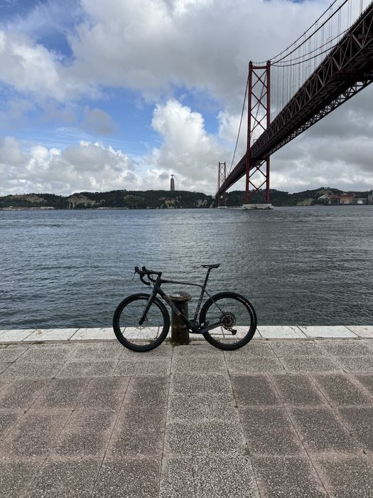 Bicicleta Cinelli King Zydeco Gravel em Excelente Estado