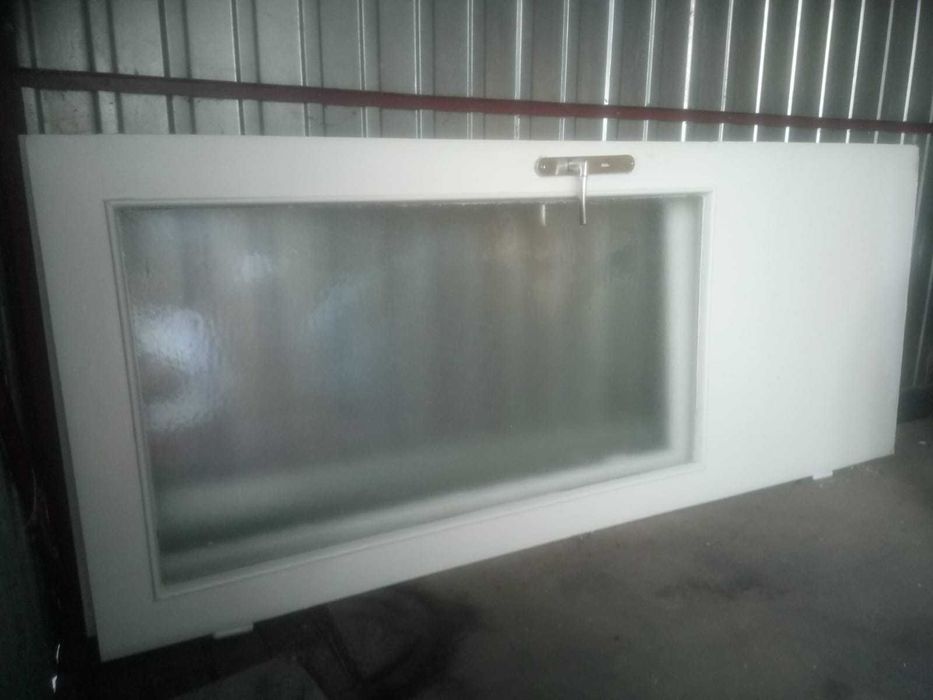 Drzwi drewniane używane lewe i prawe z futrynami