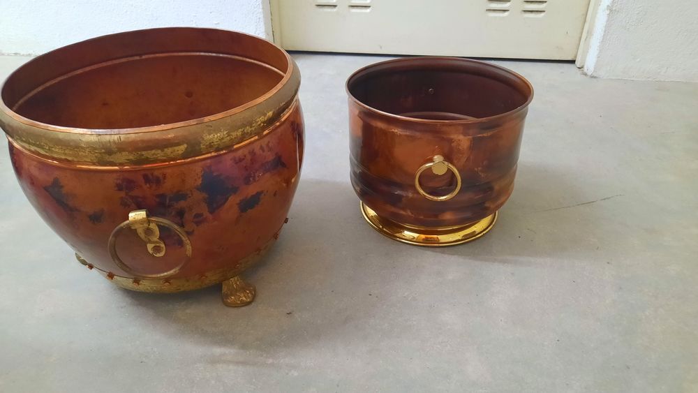 Conjunto de vasos em latão